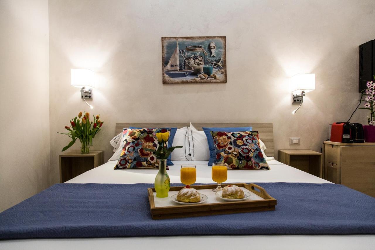 Bed And Breakfast Port Inn Civitavecchia Exterior photo